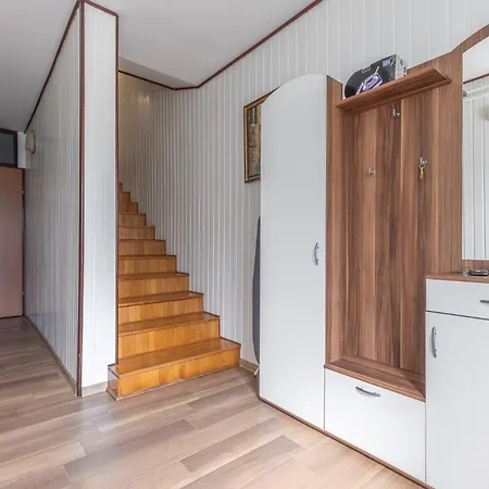 House Sungarden Дом отдыха Пореч