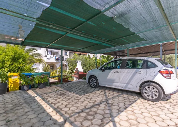 بيت للعطل House Sungarden بوريتش