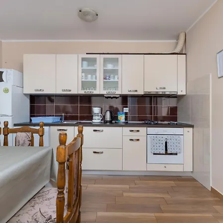 בית נופש House Sungarden פורץ