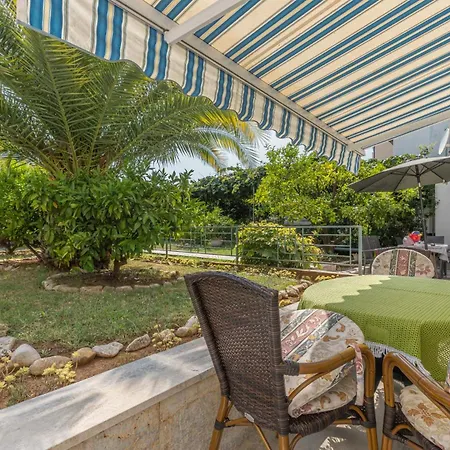 House Sungarden Holiday home